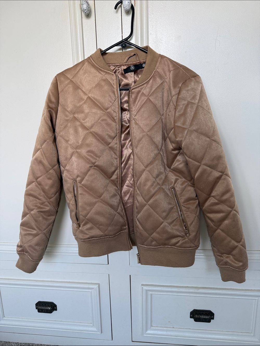 Missguided Quilted Bomber Jacket in Camel Brown